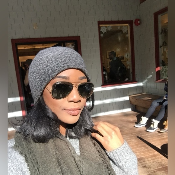 ♠️Meet Your Seller♠️ - Picture 2 of 7